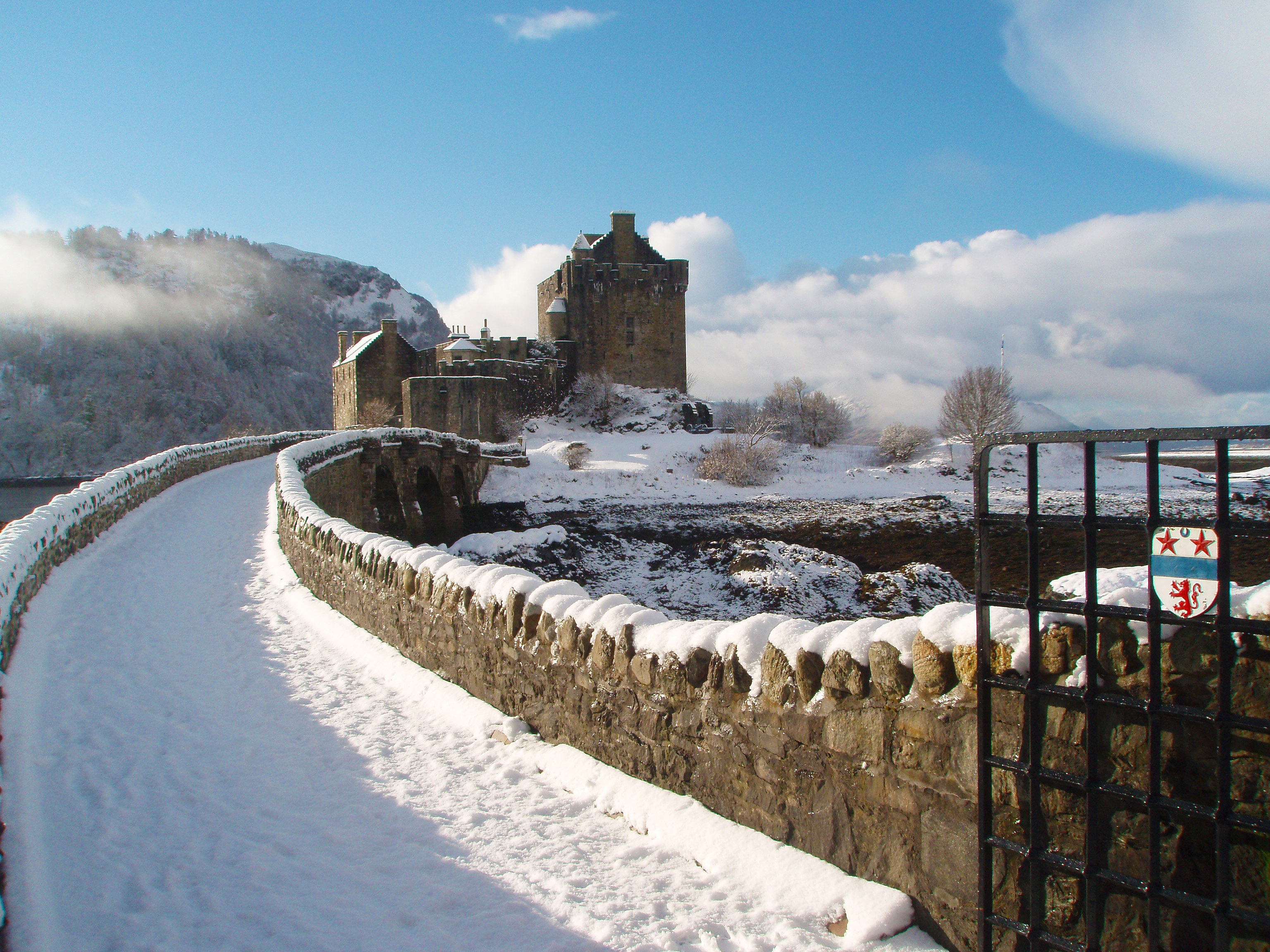 /Eilean%20Donan%20in%20the%20Snow